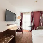 By Ihg Hotel