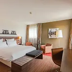 By Ihg 4*