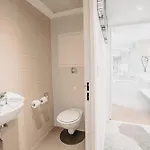 By Ihg Мюлуз