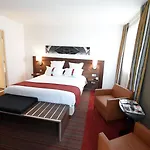 By Ihg 4*