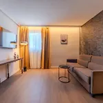By Ihg 4*