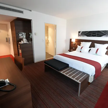 Hotel By Ihg 4*