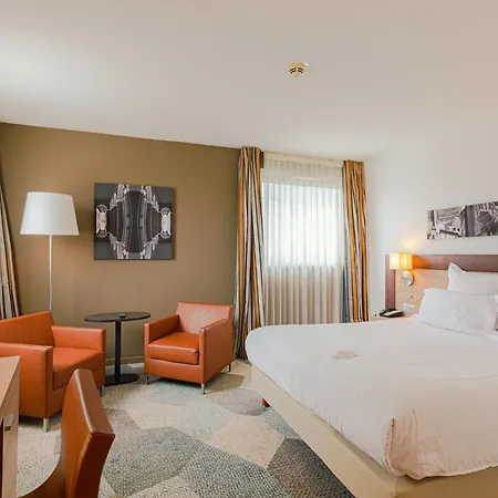 By Ihg Hotel 4*