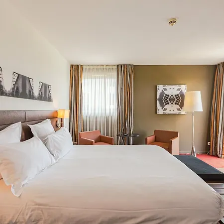 By Ihg Hotel
