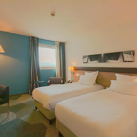 Hotel By Ihg 4*