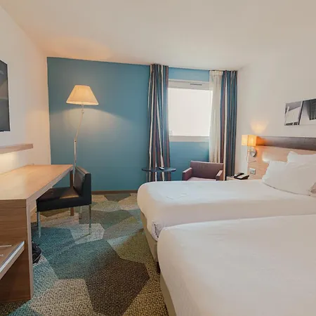 Hotel By Ihg 4*