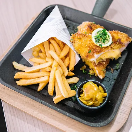 By Ihg מלון מולהאוס