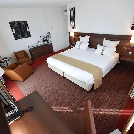 מלון By Ihg מולהאוס