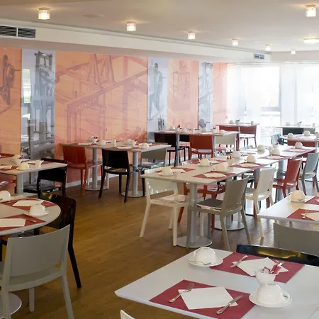 By Ihg מלון מולהאוס