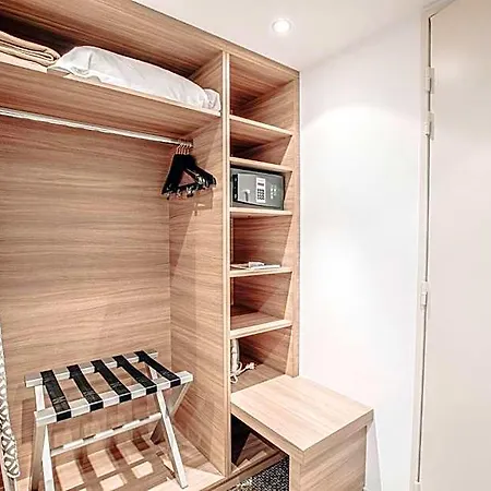 Hotel By Ihg 4*