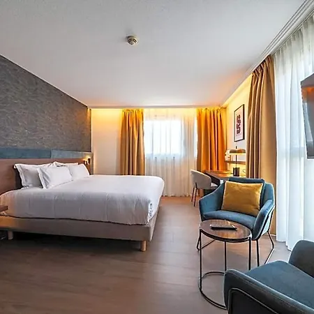 Ξενοδοχείο By Ihg Μυλούζη