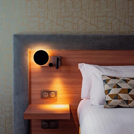 By Ihg
