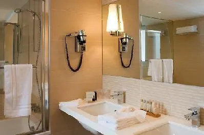 By Ihg 4*
