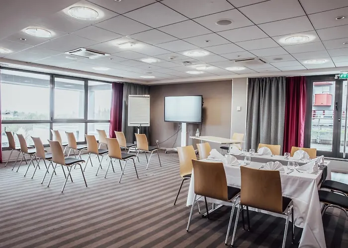 ホリデイイン ホテル