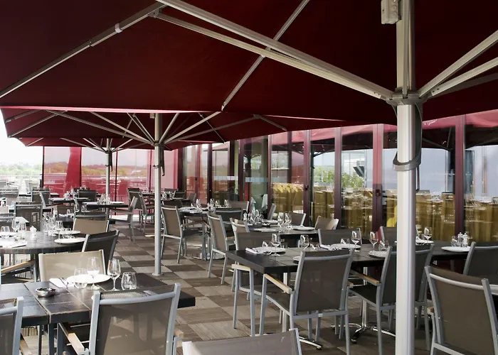 ホテル ホリデイイン 4*