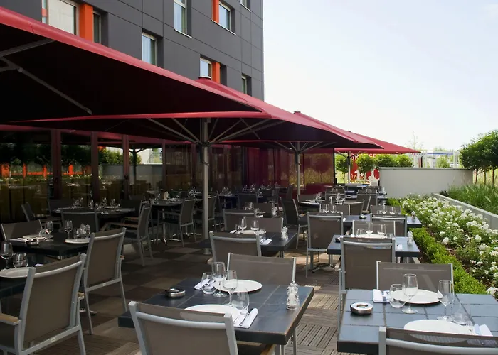 By Ihg فندق مُلووز