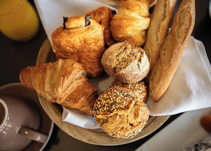 By Ihg فندق مُلووز